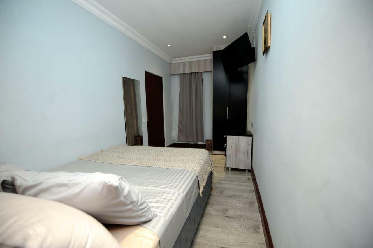 Guest house Elly 2*